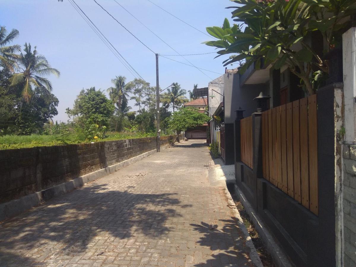 Kenayan Asri Residence By Fh Stay Kalasan Exterior foto